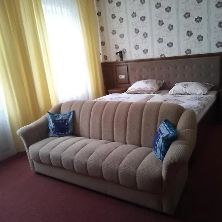 Stadt Hotel *