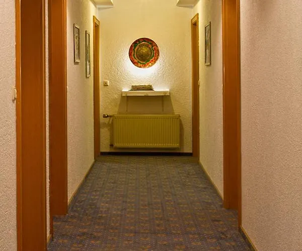 Stadt Hotel *